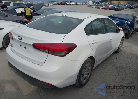 2017 Kia Forte Lx z USA, uszkodzony, nr VIN 3KPFK4A76HE050850